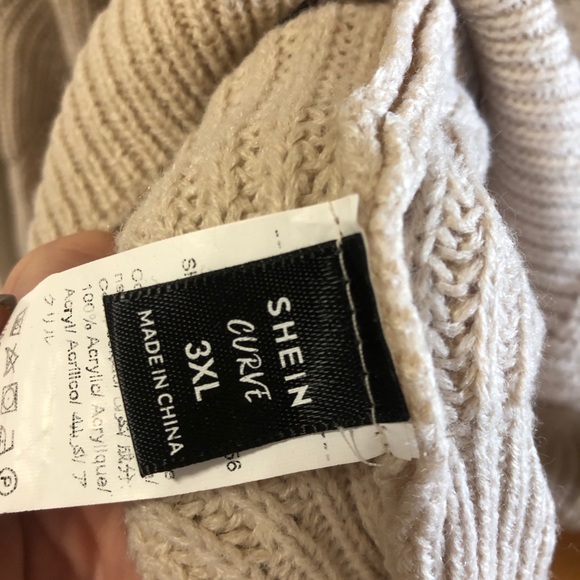 5/$25🖤 off the shoulder knit sweater - Picture 3 of 4